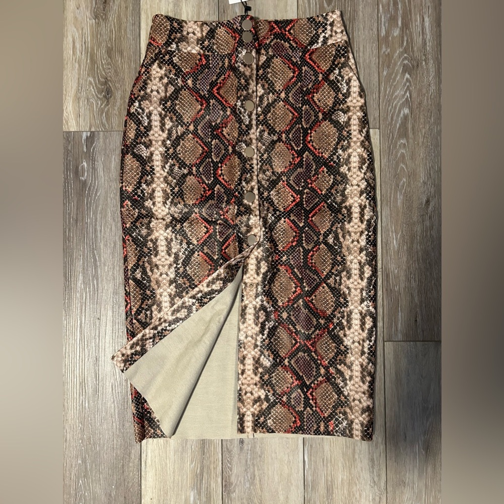 ZARA FAUX SNAKEPRINT SKIRT